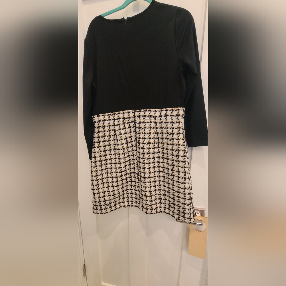 Ann Taylor Black and White Long Sleeve Dress With Tweed Skirt NWT - Picture 2 of 3
